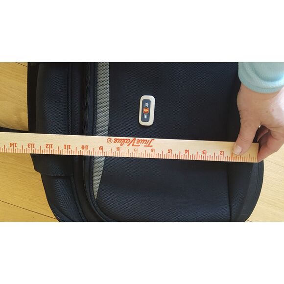 WENGER‎ Carryon Travel Bag, Mens, Heavyduty Hardware, Vacation, Adventure - Picture 9 of 16